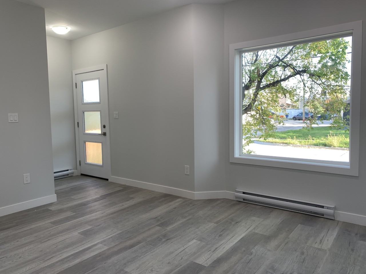 165 Sadler Avenue - Photo 4 of 37