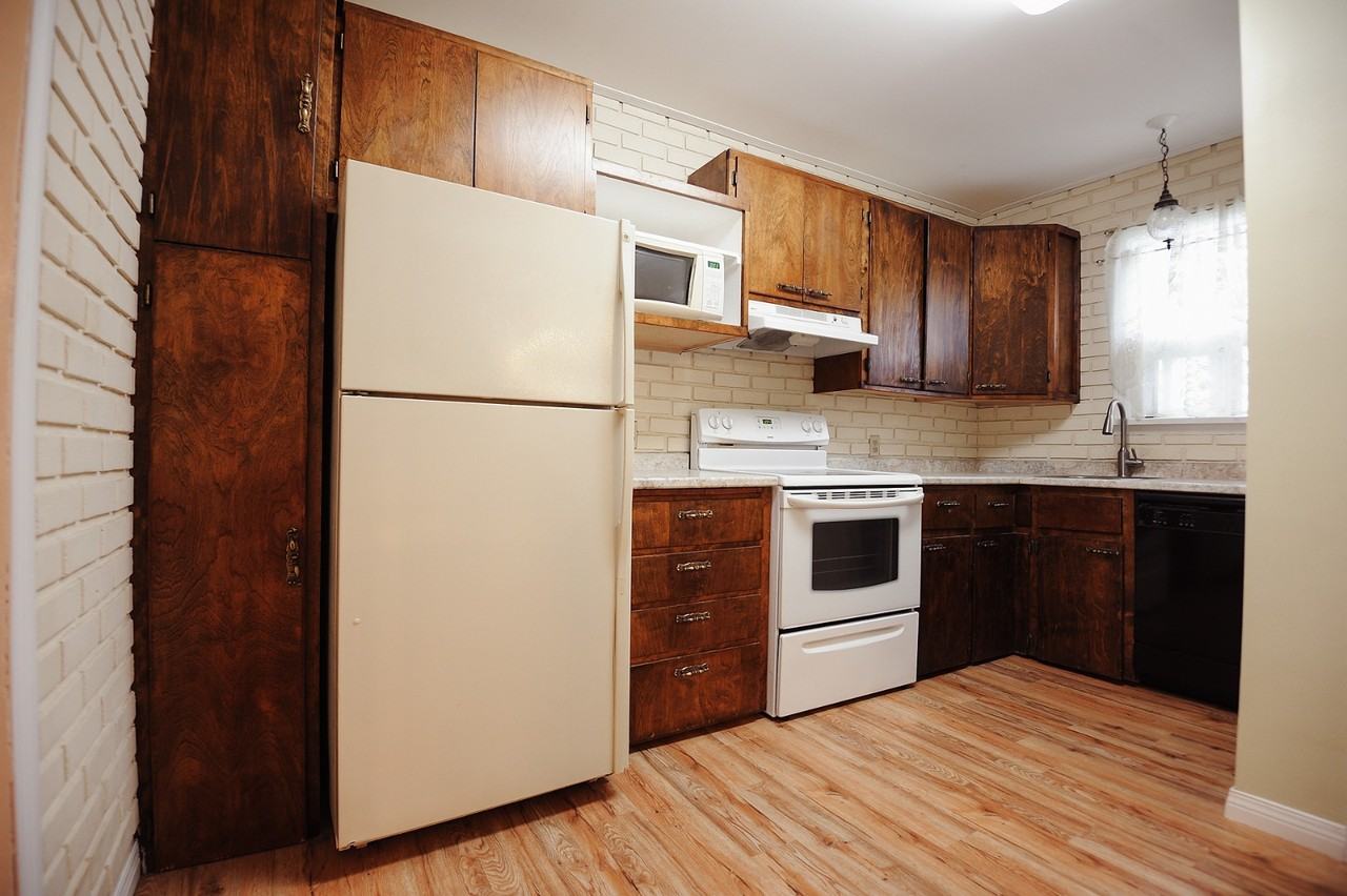 148 Kenaston Boulevard - Photo 2 of 24