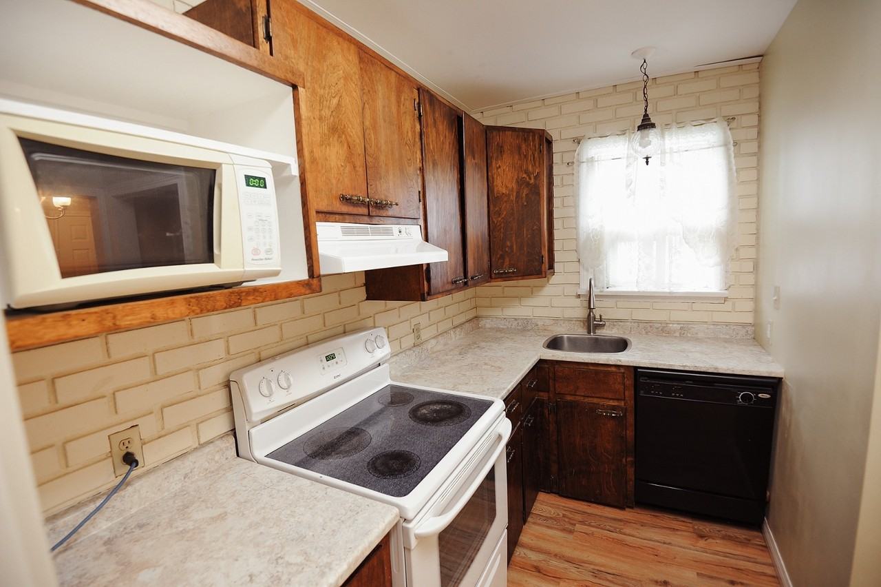 148 Kenaston Boulevard - Photo 3 of 24