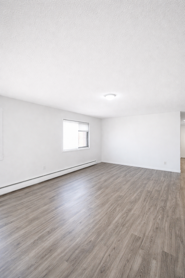 1004 7th St SE - Photo 5 of 50