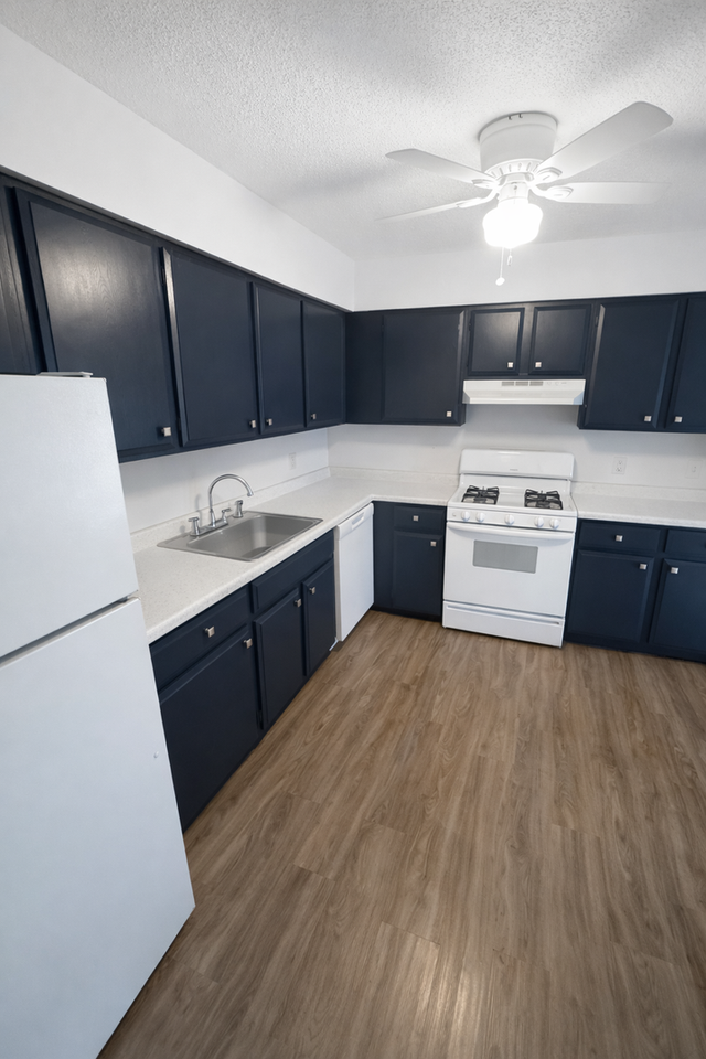 1004 7th St SE - Photo 6 of 39