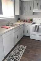 featured image of 1000 S Woodlawn Blvd