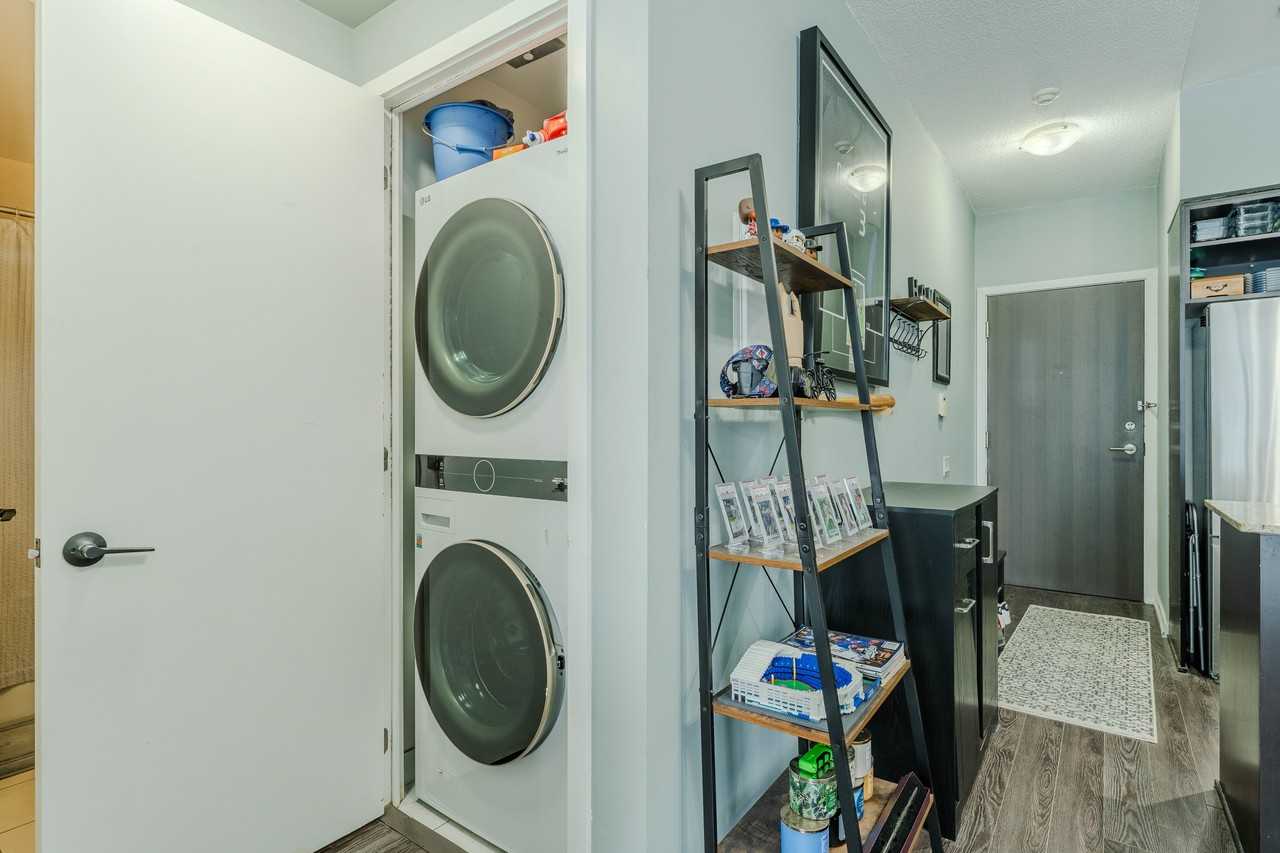 103 The Queensway #608 - Photo 7 of 24