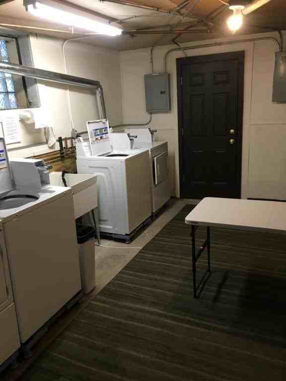 2704 N Hackett Ave - Photo 2 of 8