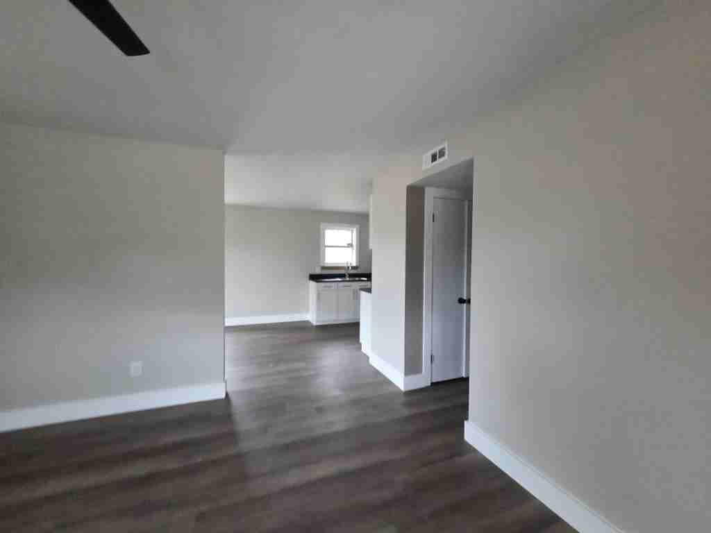 1502 N 26th St - Photo 3 of 36