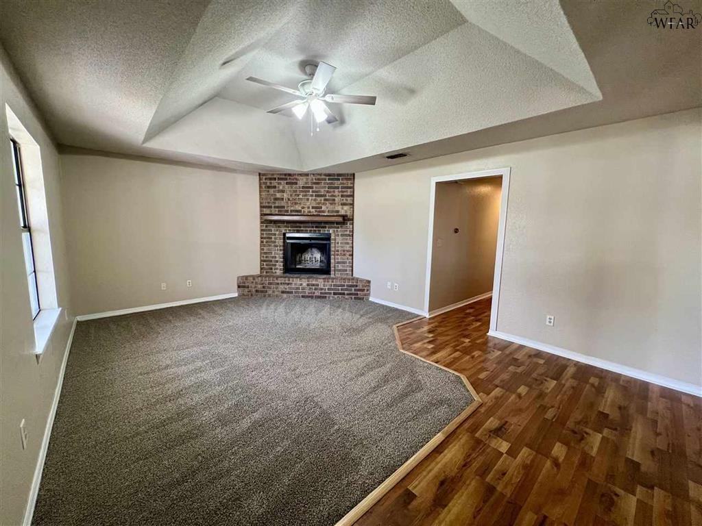 4107 Stearns Ave - Photo 5 of 22