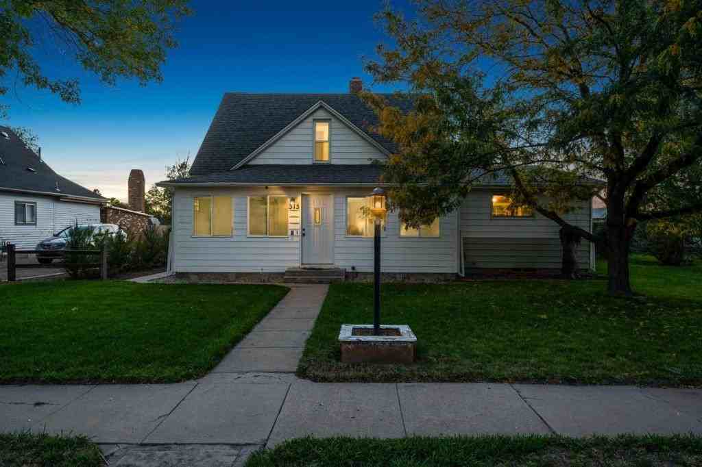 315 Graefe Ave - Photo 2 of 26