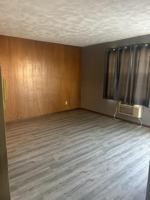 featured image of 629 E 4th St