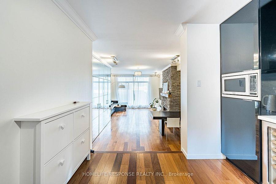 24 Irwin Avenue - Photo 7 of 25