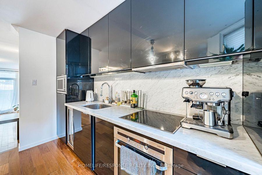 24 Irwin Avenue - Photo 6 of 25