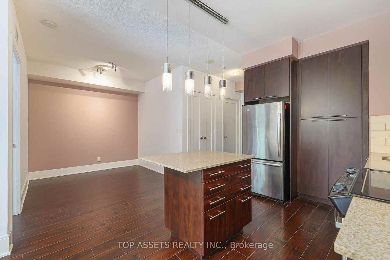 25 Broadway Avenue #708 - Photo 4 of 20