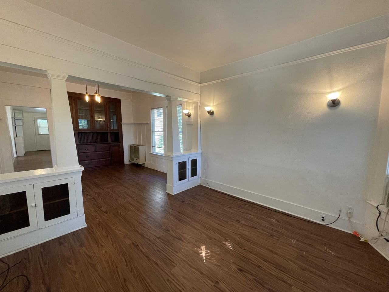 960 Salem St #B - Photo 3 of 12