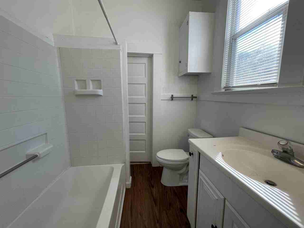 960 Salem St #B - Photo 4 of 12