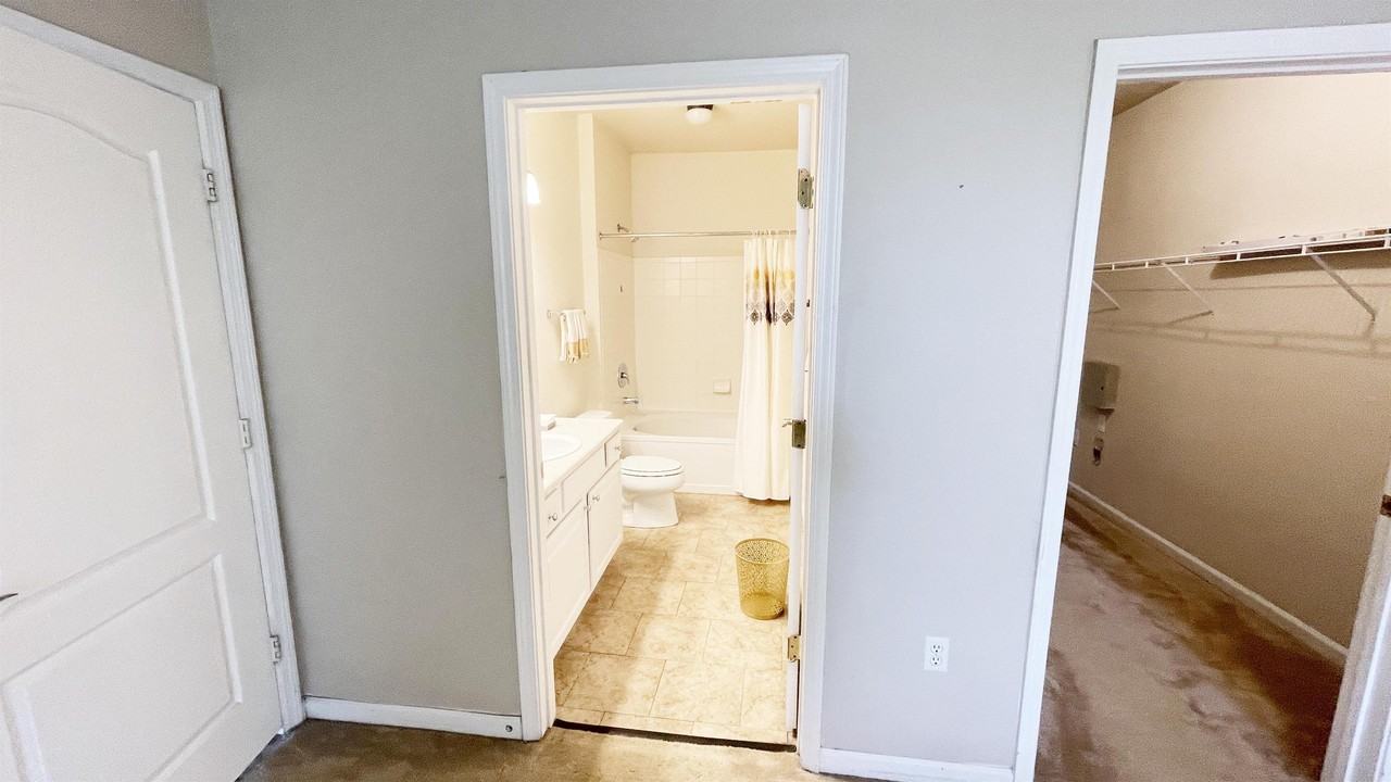 18022 Villa Creek Dr #18022 - Photo 3 of 15