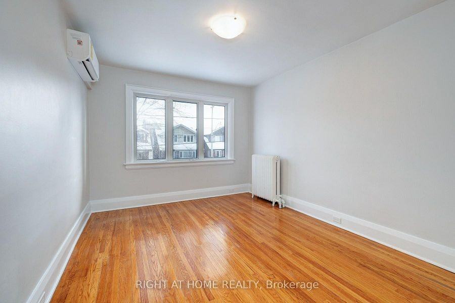 756 Coxwell Avenue - Photo 5 of 10