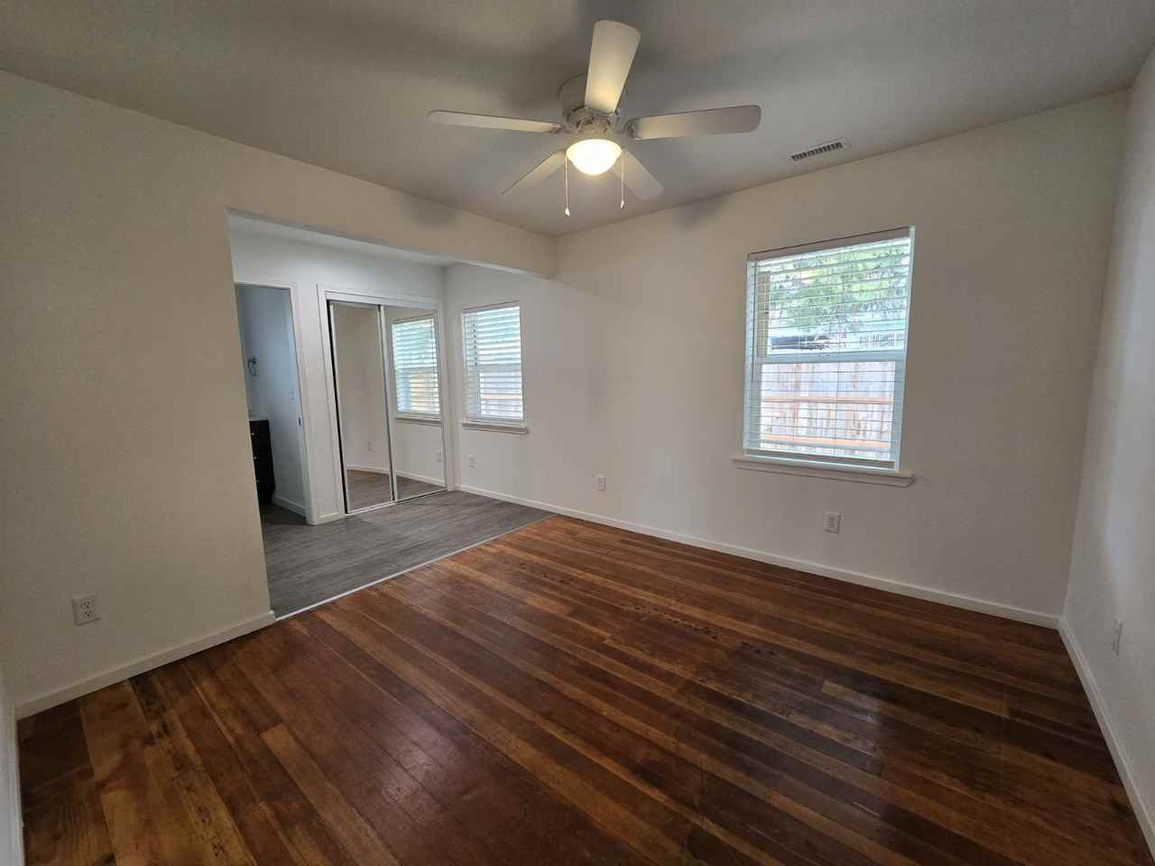 323 Branton St - Photo 3 of 19