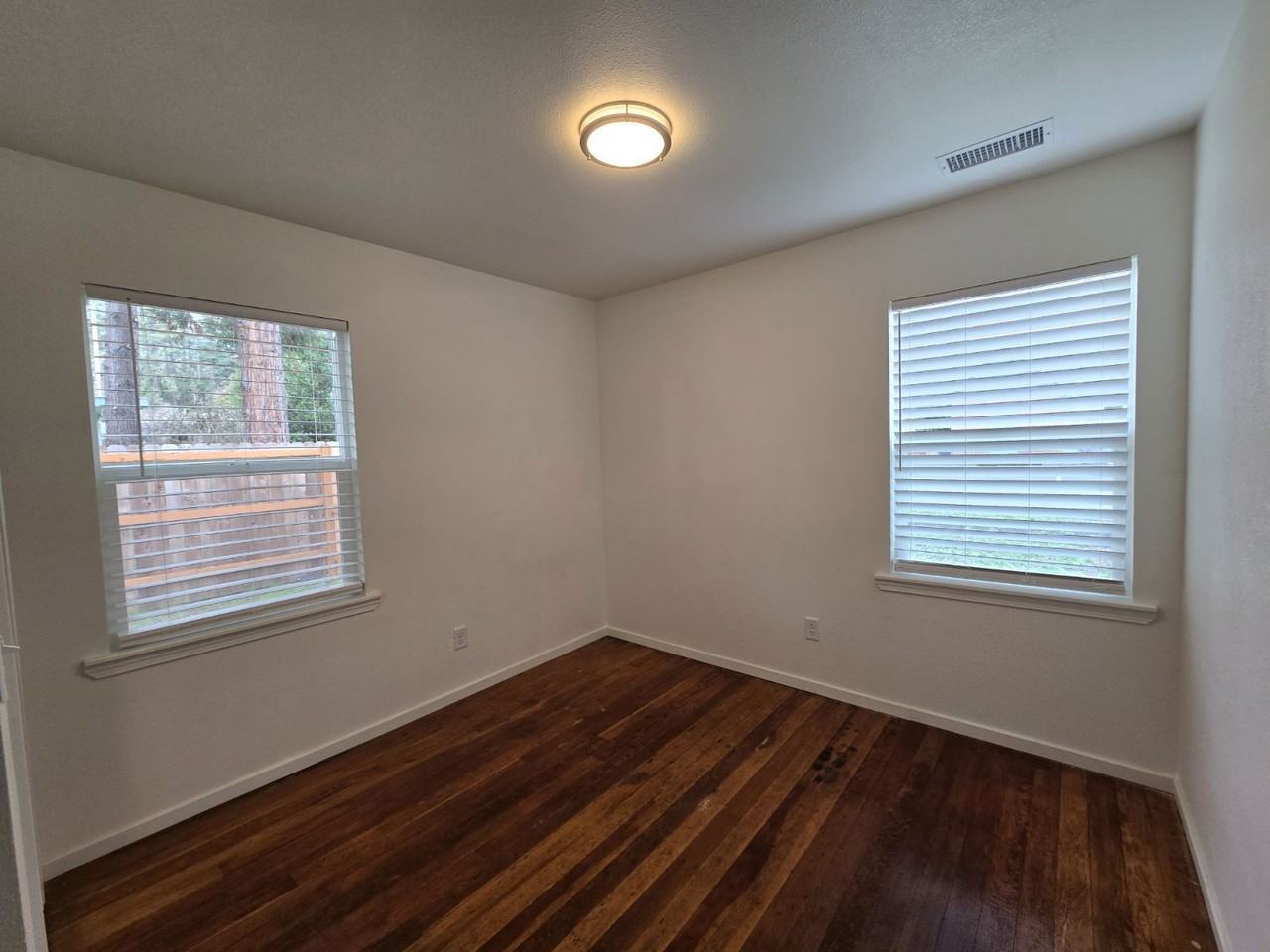 323 Branton St - Photo 5 of 19