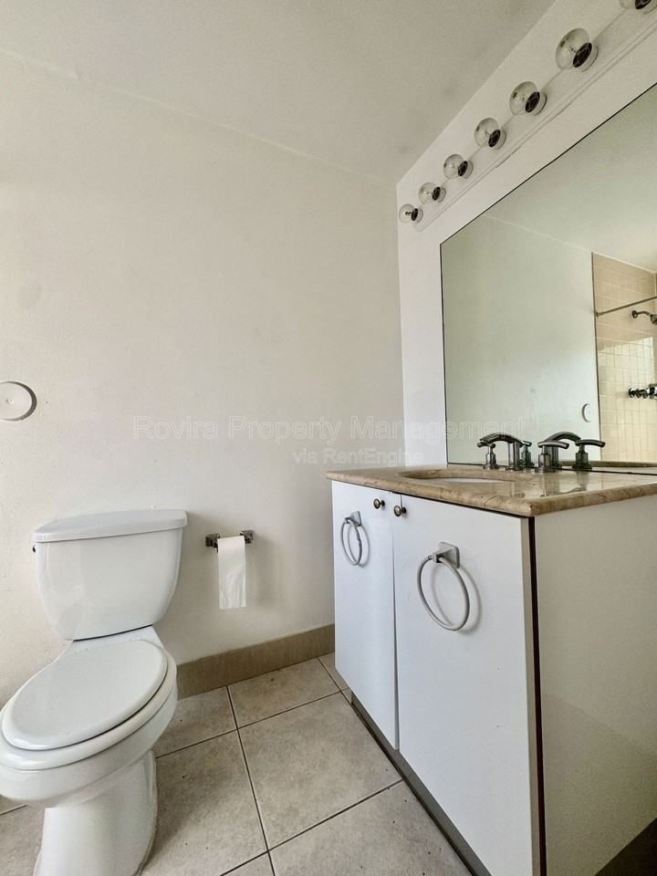 2180 Brickell Ave #9 - Photo 7 of 22