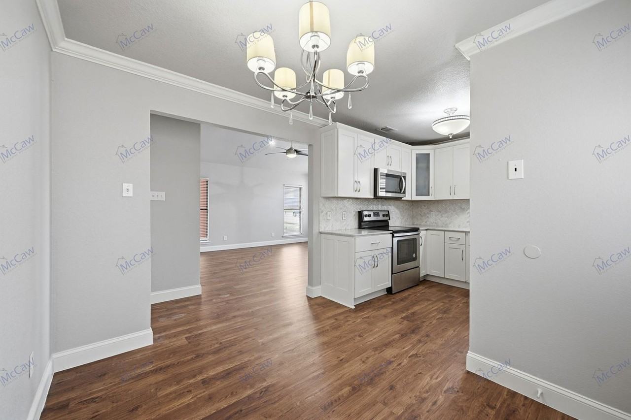 720 Willow Oak Dr - Photo 5 of 19