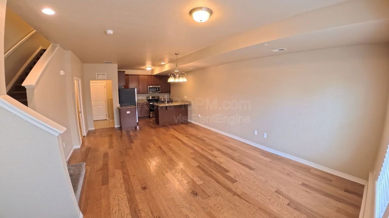 3800 Manhattan 1st Ave #A6 - Photo 2 of 15