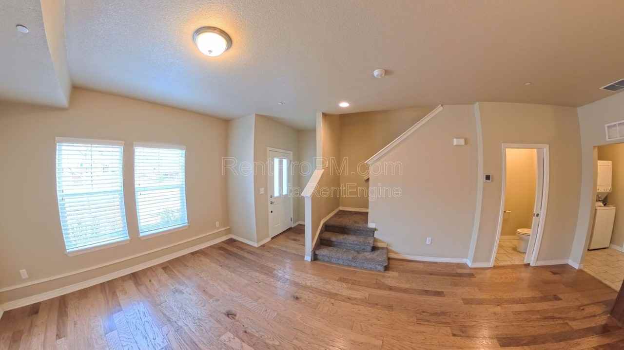 3800 Manhattan 1st Ave #A6 - Photo 3 of 15