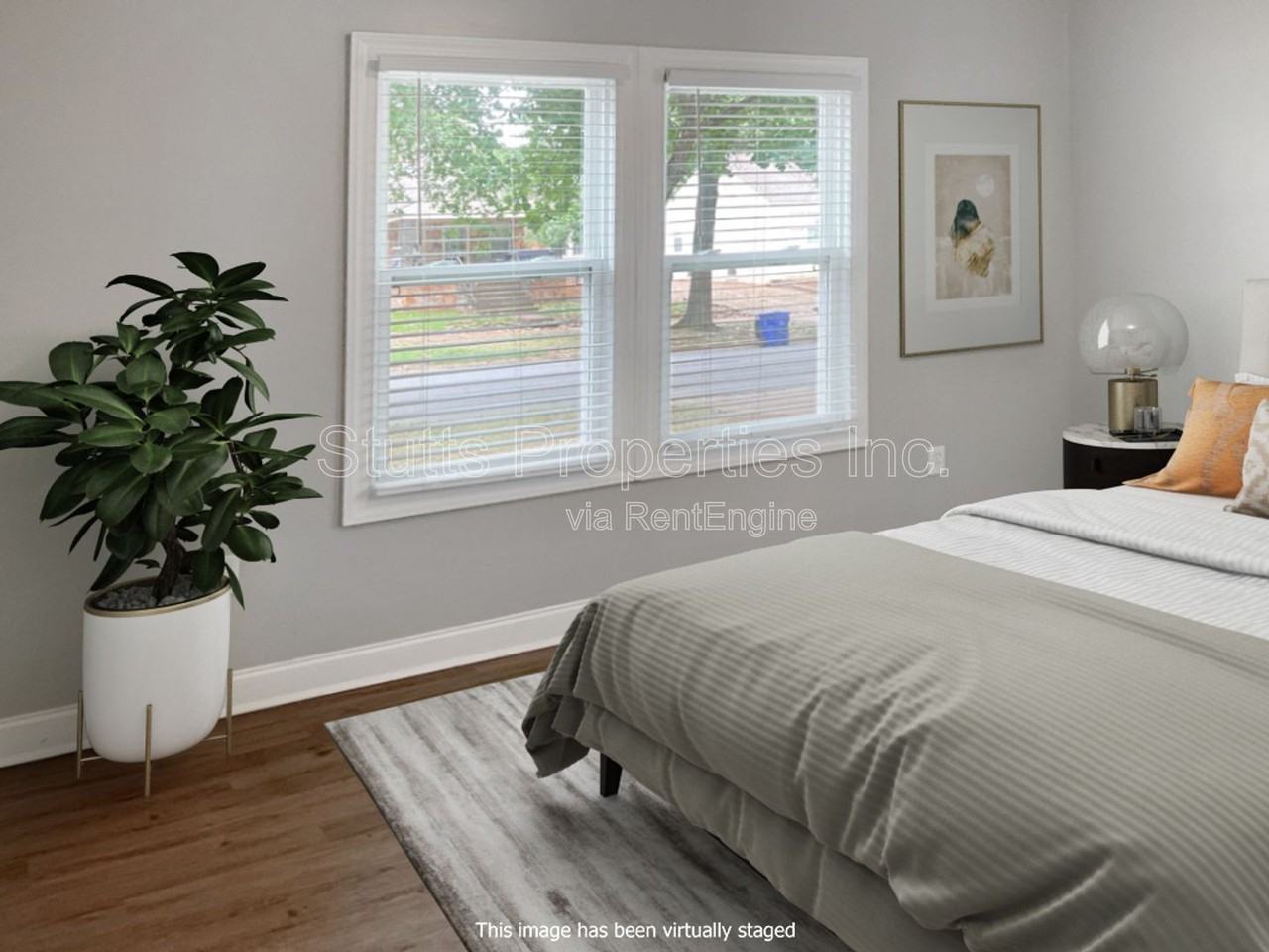 602 E Mobile St - Photo 3 of 21