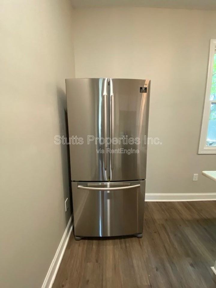 602 E Mobile St - Photo 7 of 21