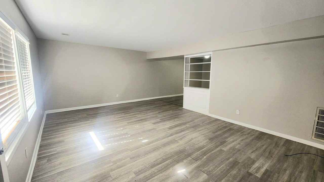 245 Ridgewood Ave - Photo 2 of 11