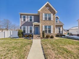 featured image of 3121 Divine Dr