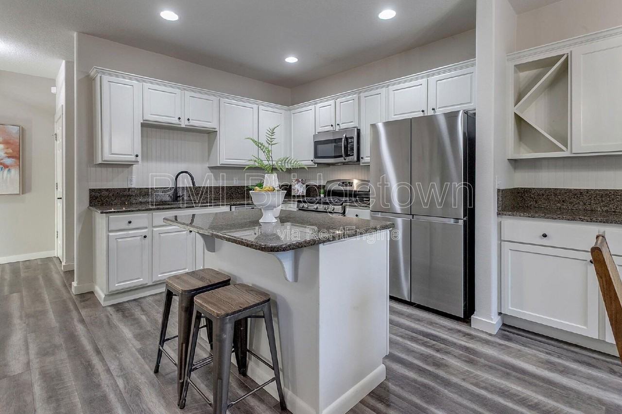 21724 Sw Vintner Ln - Photo 7 of 33