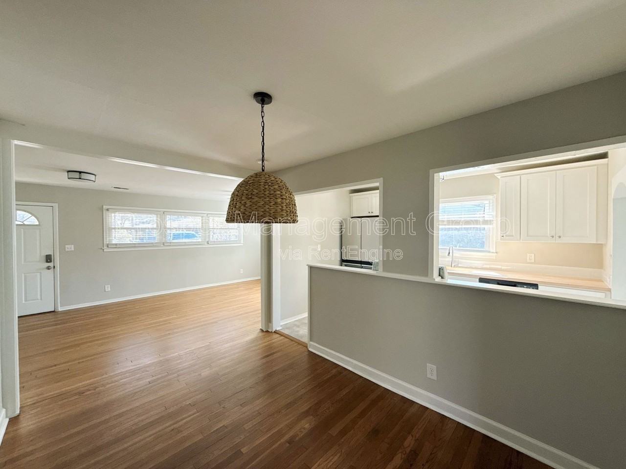 1214 Hawthorne Cir - Photo 6 of 50