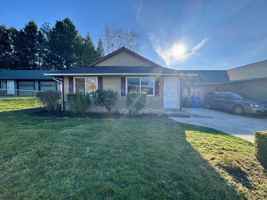 featured image of 3690 Ne 8th St