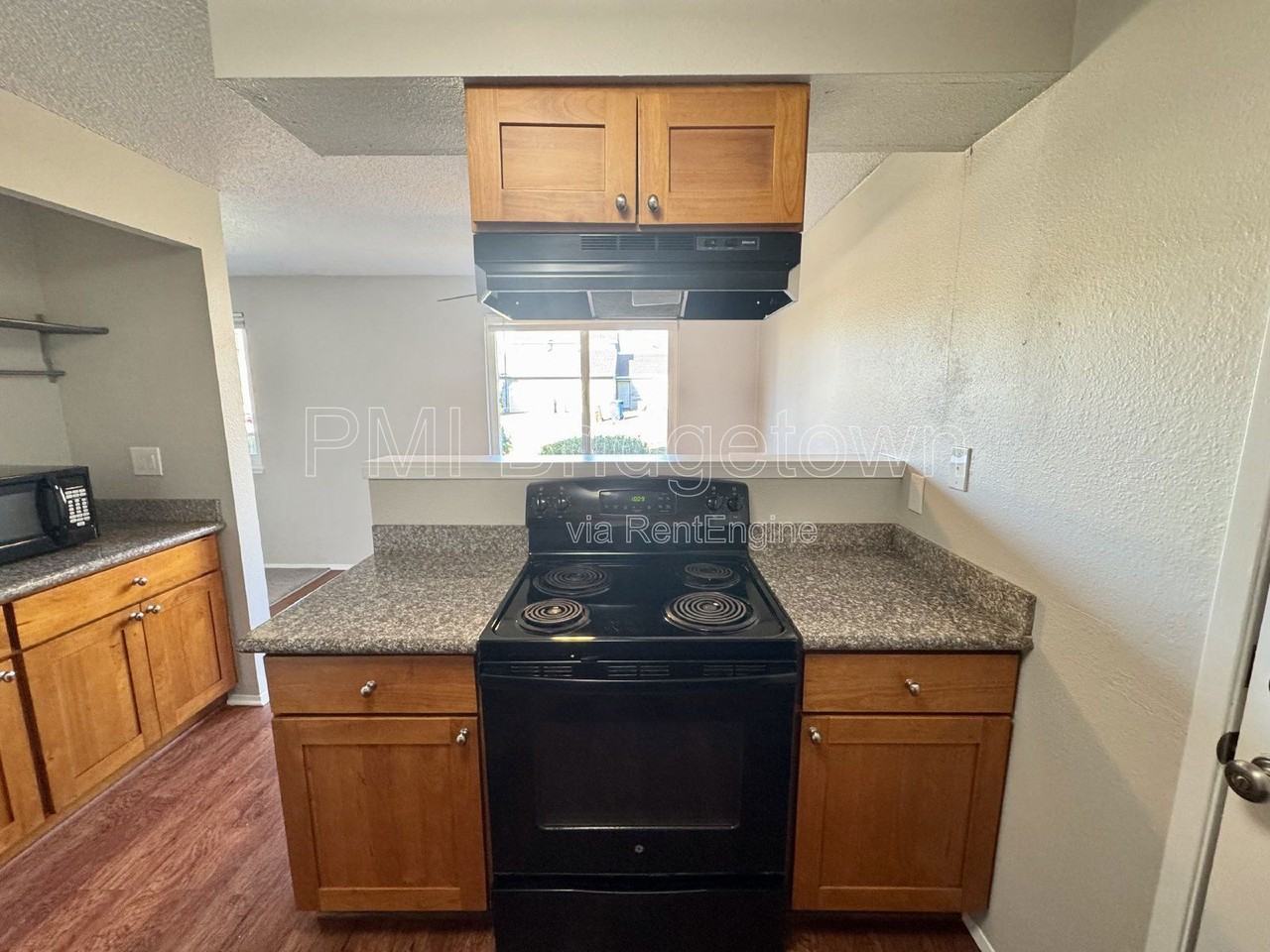 3690 Ne 8th St - Photo 7 of 16