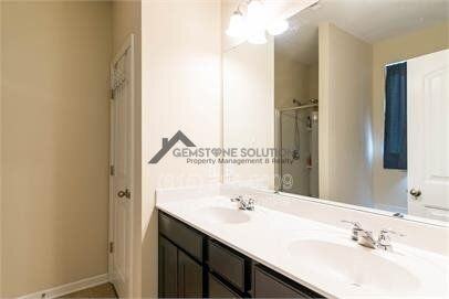 1856 Stonewater Dr - Photo 7 of 26