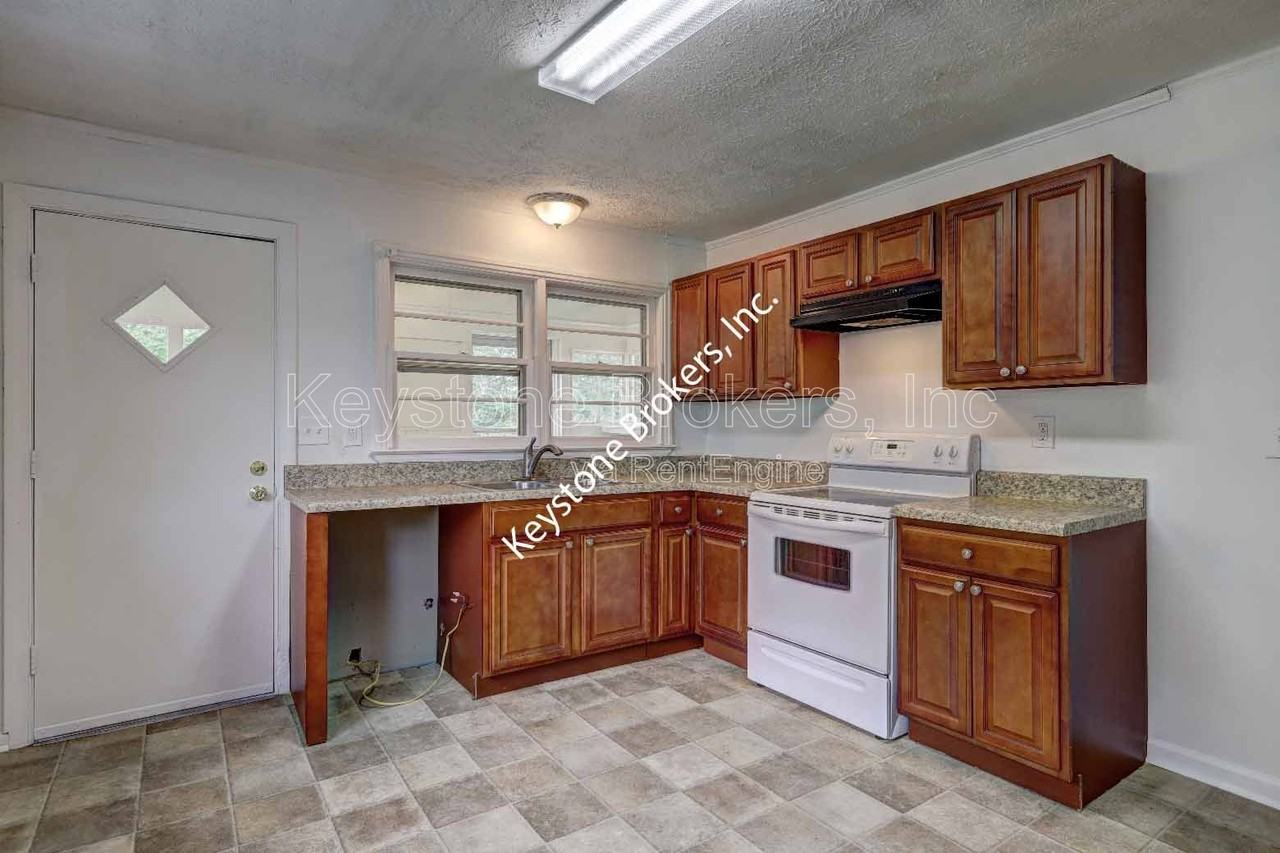 4611 City View Dr - Photo 6 of 12