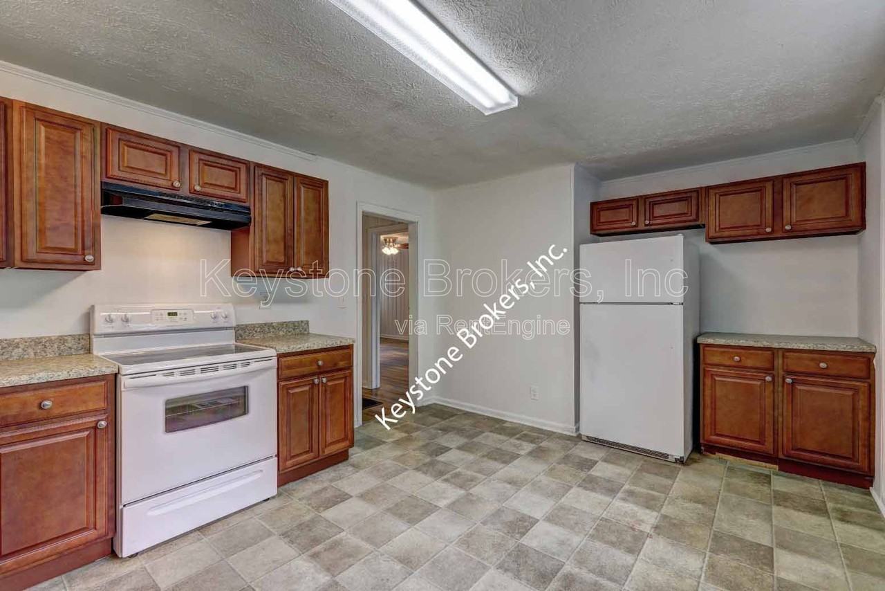 4611 City View Dr - Photo 7 of 12