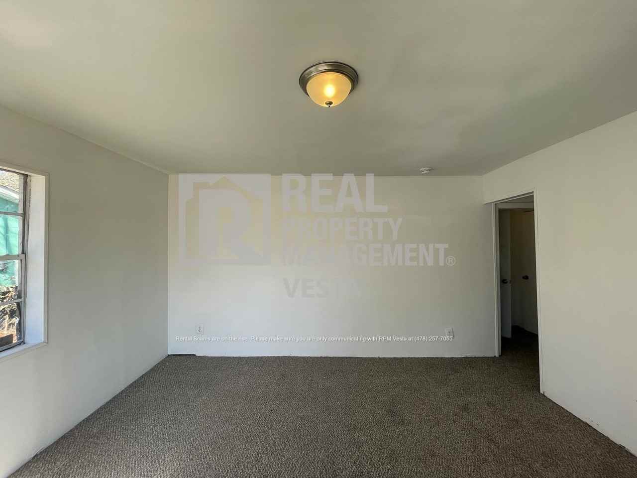 3936 Spencer Cir - Photo 4 of 14