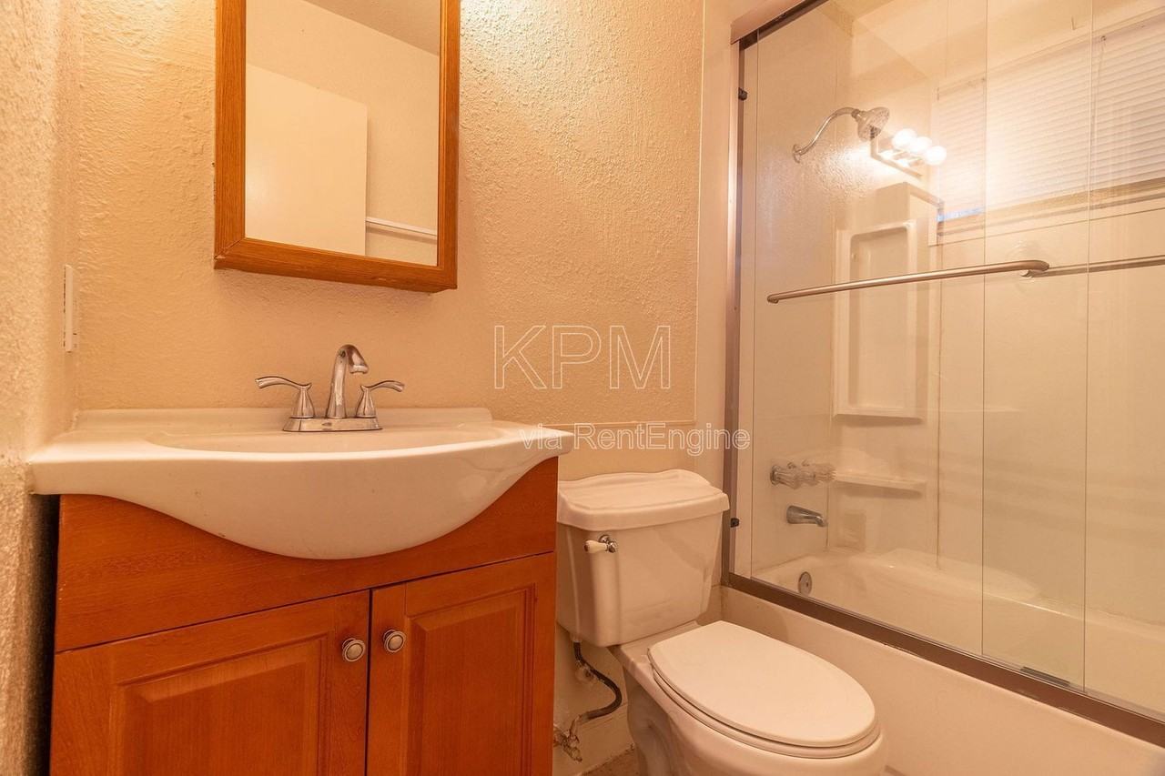 6808 N El Dorado St - Photo 7 of 13