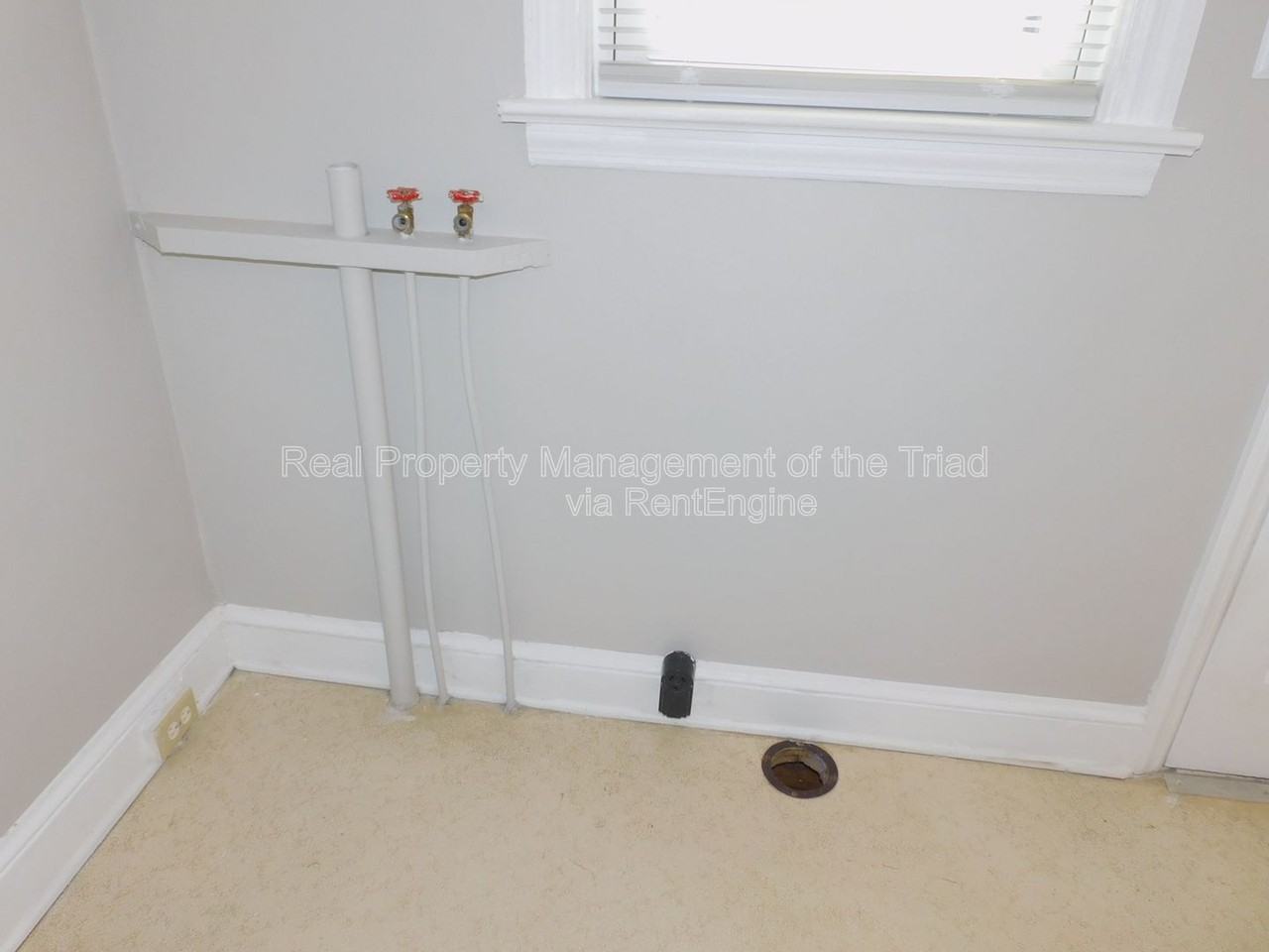 2644 Walker Ave #B - Photo 7 of 15