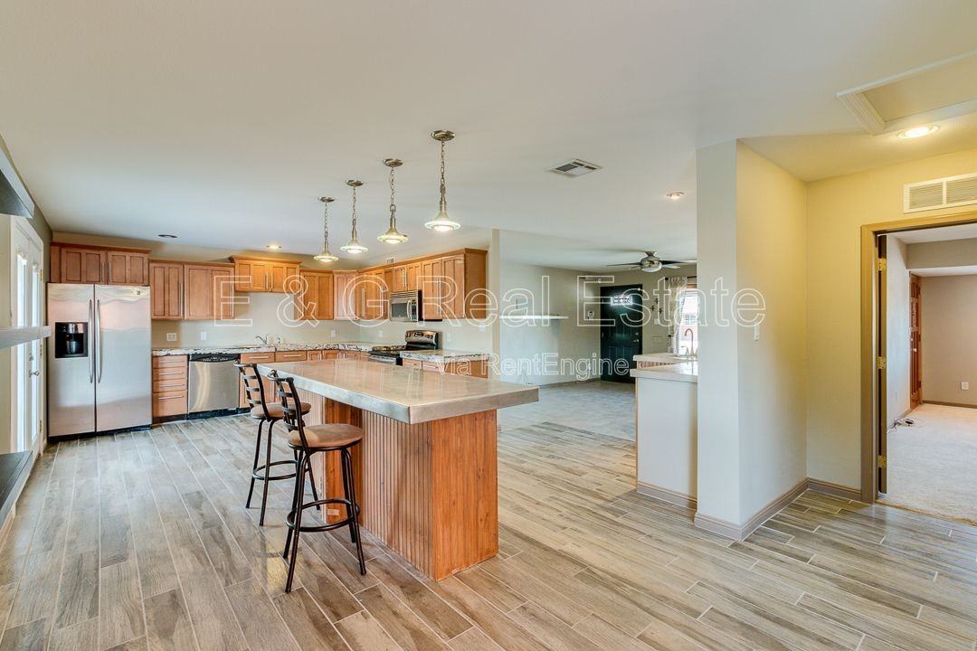 7248 E Wilshire Dr - Photo 6 of 25