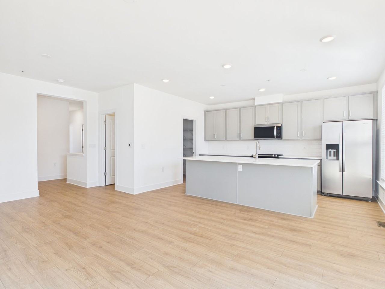 6901 Cosby Village Ter - Photo 4 of 35