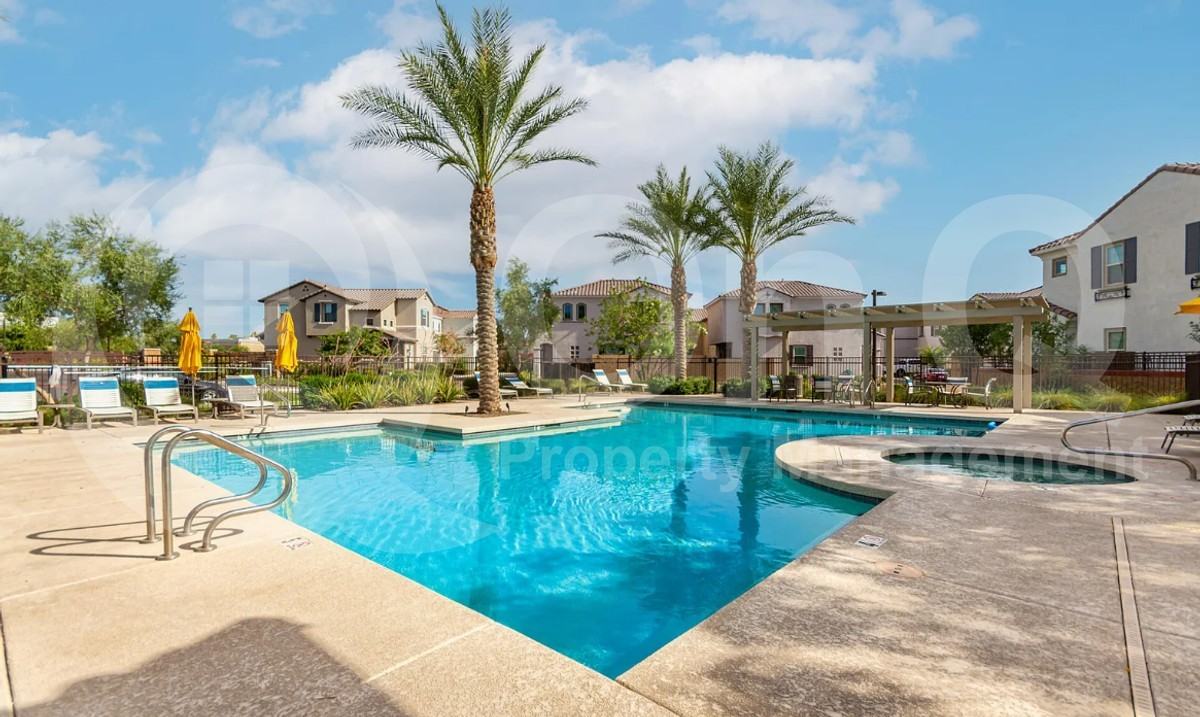 17367 N 10th St - Photo 3 of 38