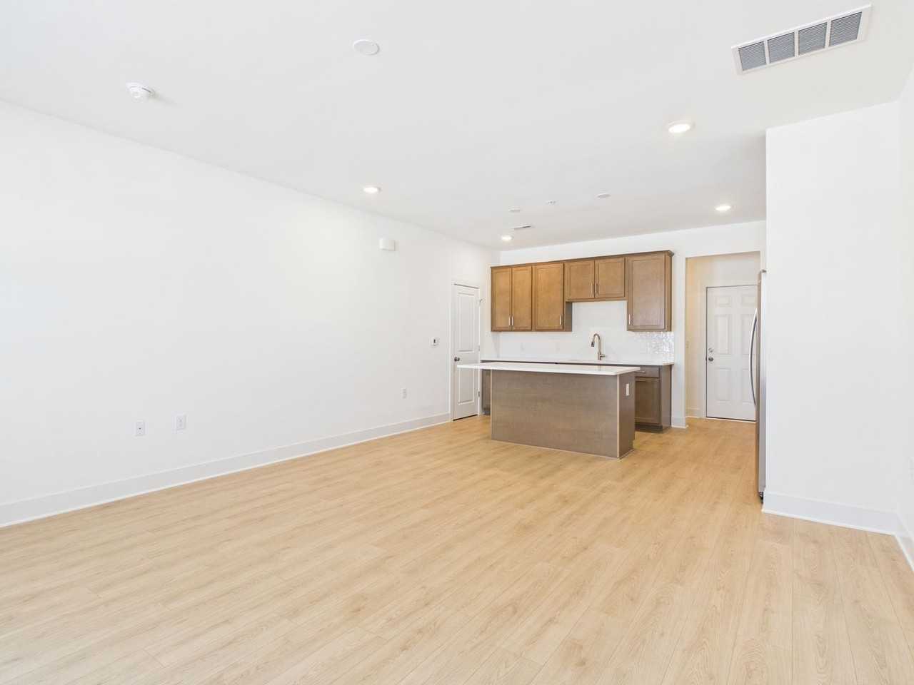 6905 Cosby Village Ter - Photo 6 of 24