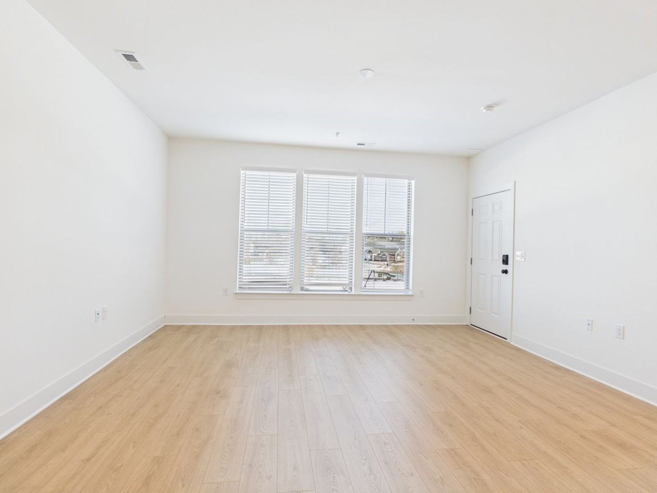 6905 Cosby Village Ter - Photo 7 of 24