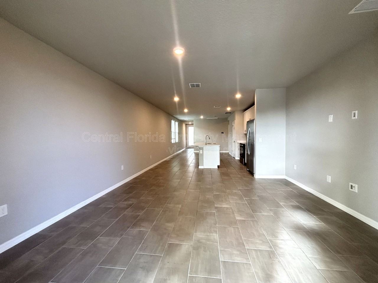 828 Rivers Crossing St - Photo 5 of 17