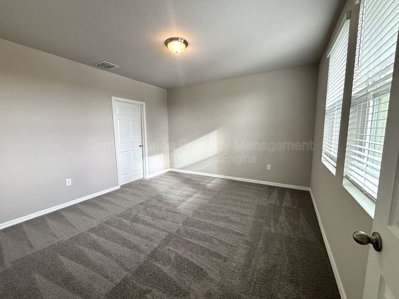 828 Rivers Crossing St - Photo 6 of 17