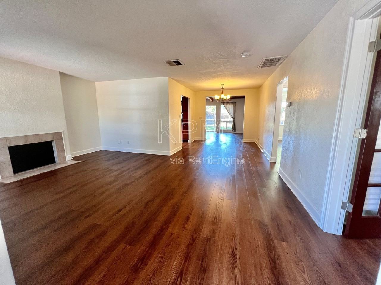 2016 Canal Dr - Photo 4 of 46