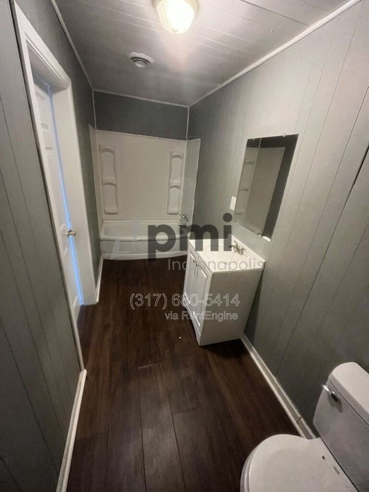 215 1/2 S Madison Ave - Photo 7 of 25