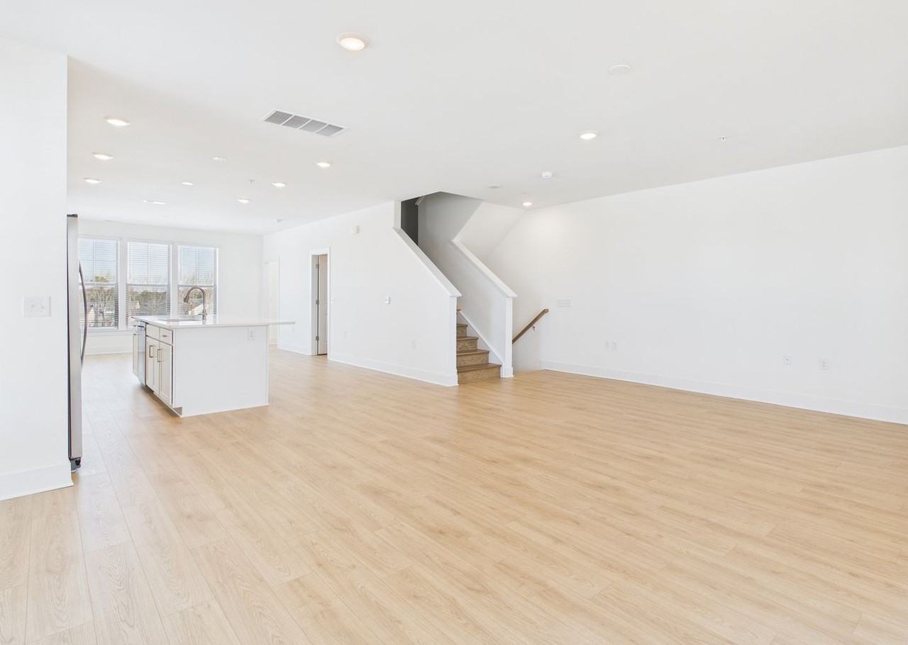 6903 Cosby Village Ter - Photo 5 of 31