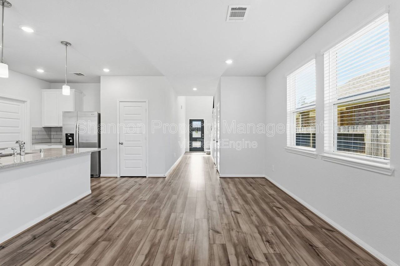 18508 Meadow Point Ln - Photo 7 of 46